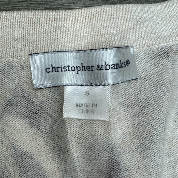 Bundle of 2 Women’s Cardigans - Picture 9 of 9